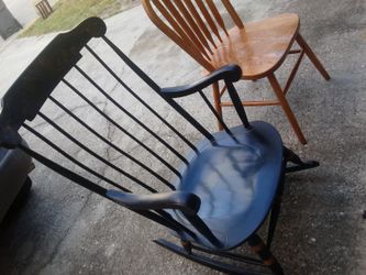 Rocking chair small for kids or small adult