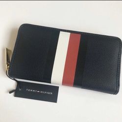 New Tommy Hilfiger Wallet