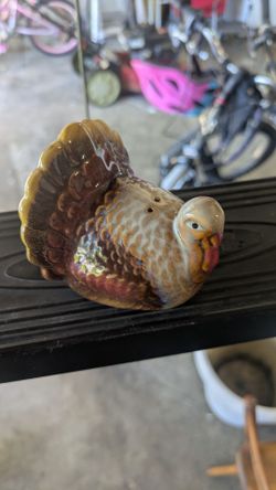 Ceramic Turkey Salt or Pepper Shaker
