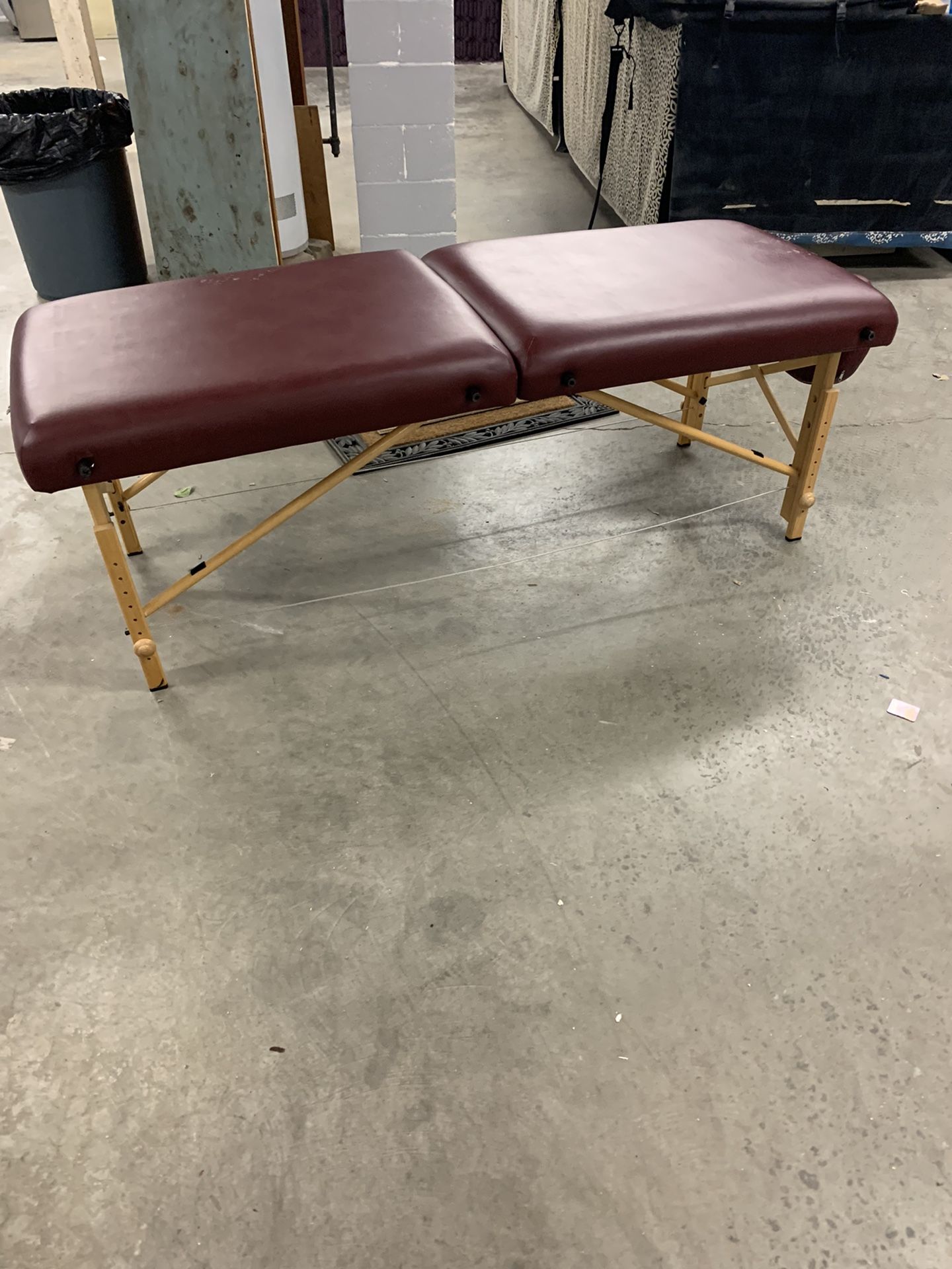 Foldable Massage Table