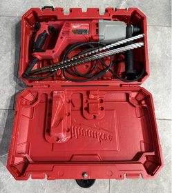 Milwaukee 8 Amp Corded 1 in. SDS D-Handle Rotary Hammer - sds drill