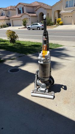 Dyson vacuum cleaner new model works perfect. Excellent condition all attachment is included.