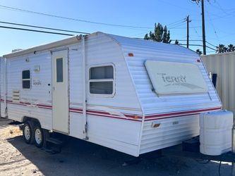 2000 terry by Fleetwood 26ft