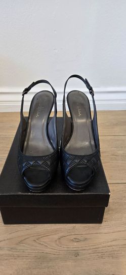 Black Cole Haan Leather Slingback Peep-Toe Women's High Heels Shoes. Size 7 In Great Condition