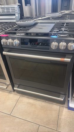 Cafe gas range