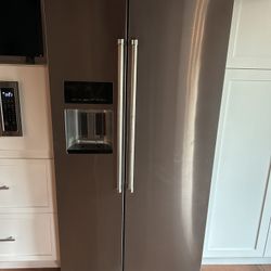 Kitchen Aid Refrigerator 