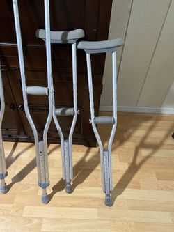 Crutches Adjustable Height 1 Pair