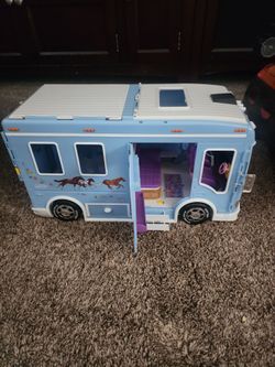 Breyer Horse Cruiser / Horse Trailer. Retired 2008