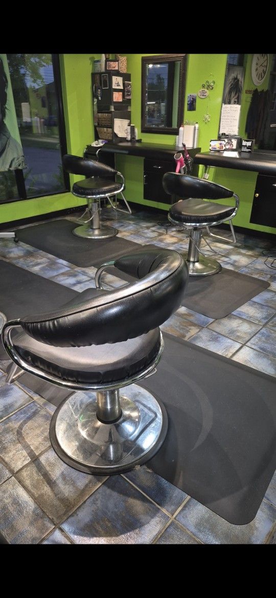 Salon Hydraulic Chairs Heavy-duty Comes Eith Newer Mat