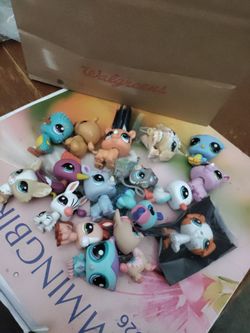 17 LPS TOYS-  (17 COUNT).  SEE PICS-        PICK UP ONLY