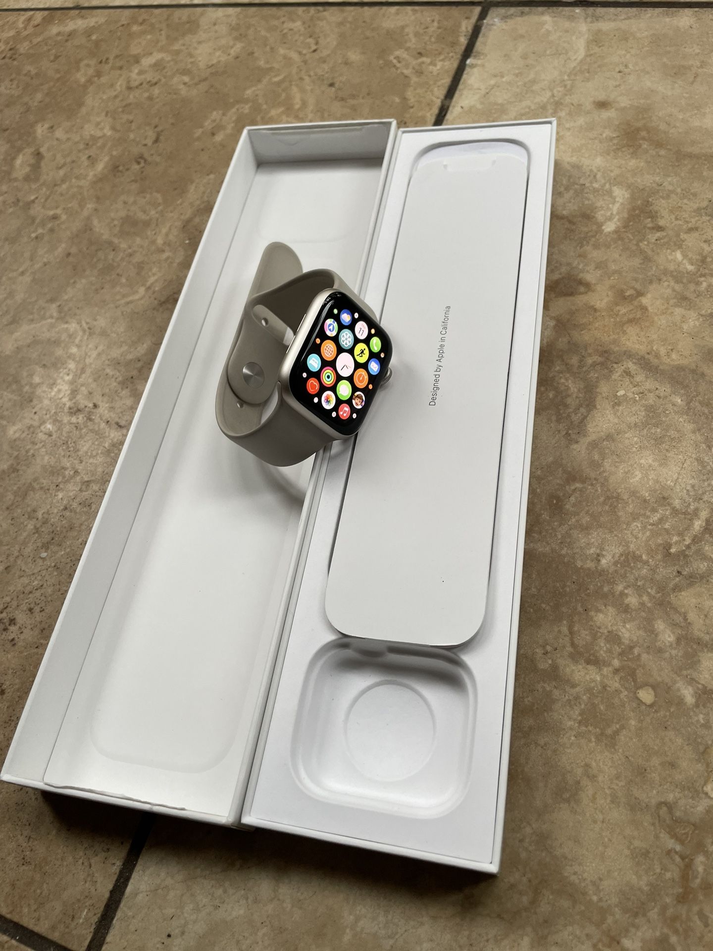 Apple Watch SE 44 mm