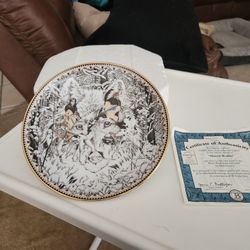 SPECIAL EDITION  1997 Bradford Exchange  "Shared Worlds" Plate W/ BOX And Certificate Of Authenticity 