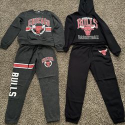 2 Women’s Chicago Bulls Sweat Outfits