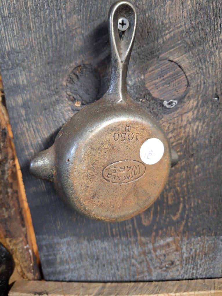 Wagner Cast Iron Ashtray/spoon Rest