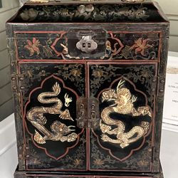 Antique Asian carved bone jewelry case