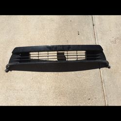 2012-2015 Toyota Prius Lower Grill