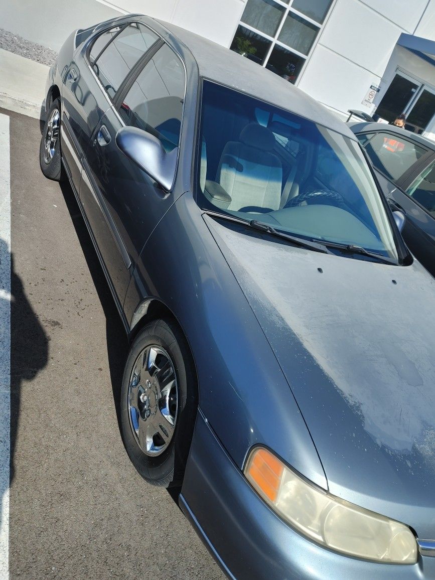 2000 Nissan Altima
