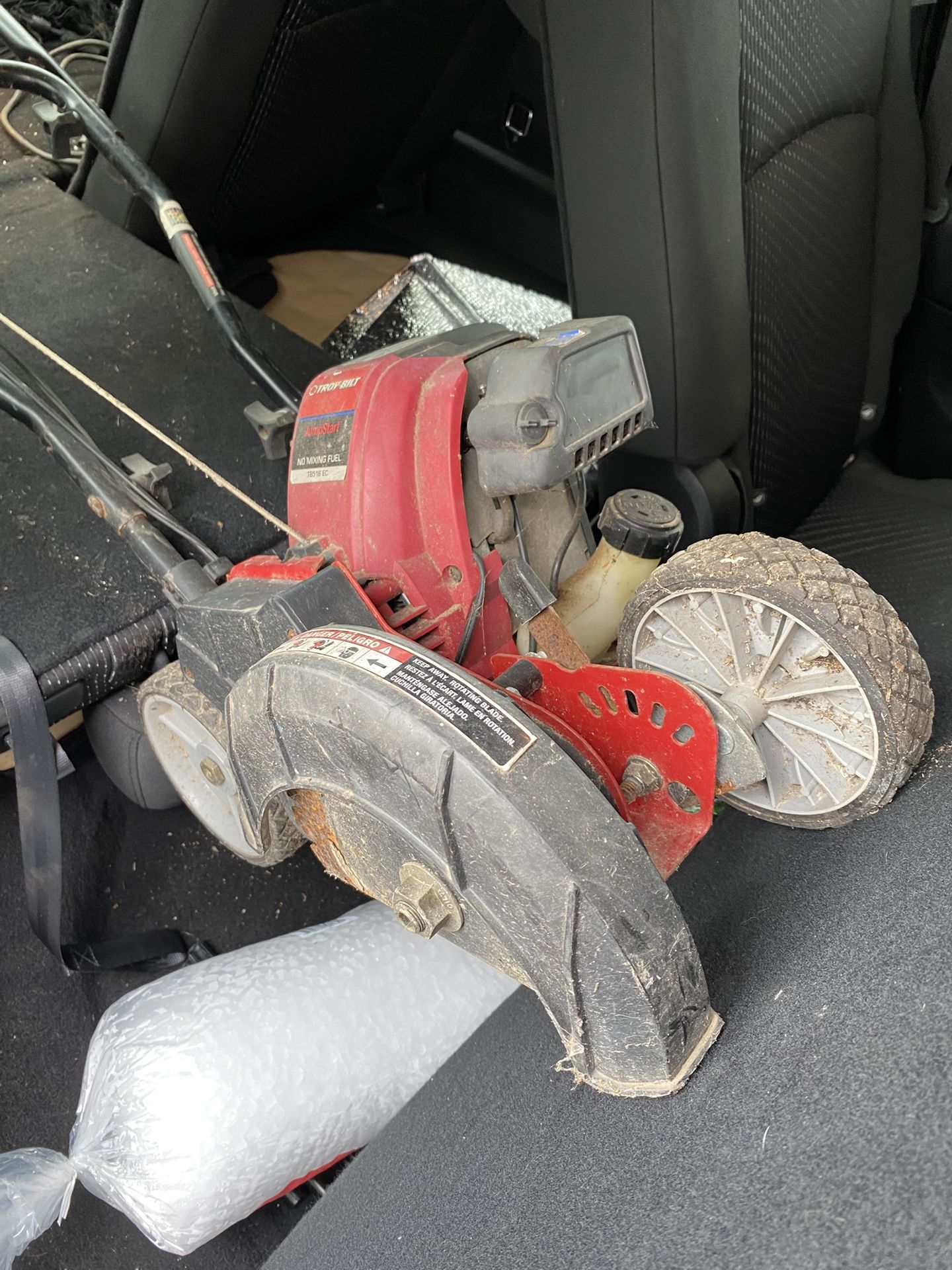 Troy-Bilt Trimmer