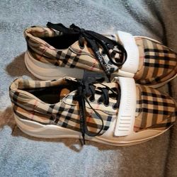 Burberry shoes, size 10 in men