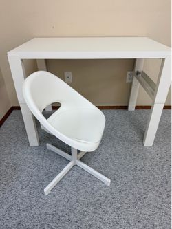 Kids desk