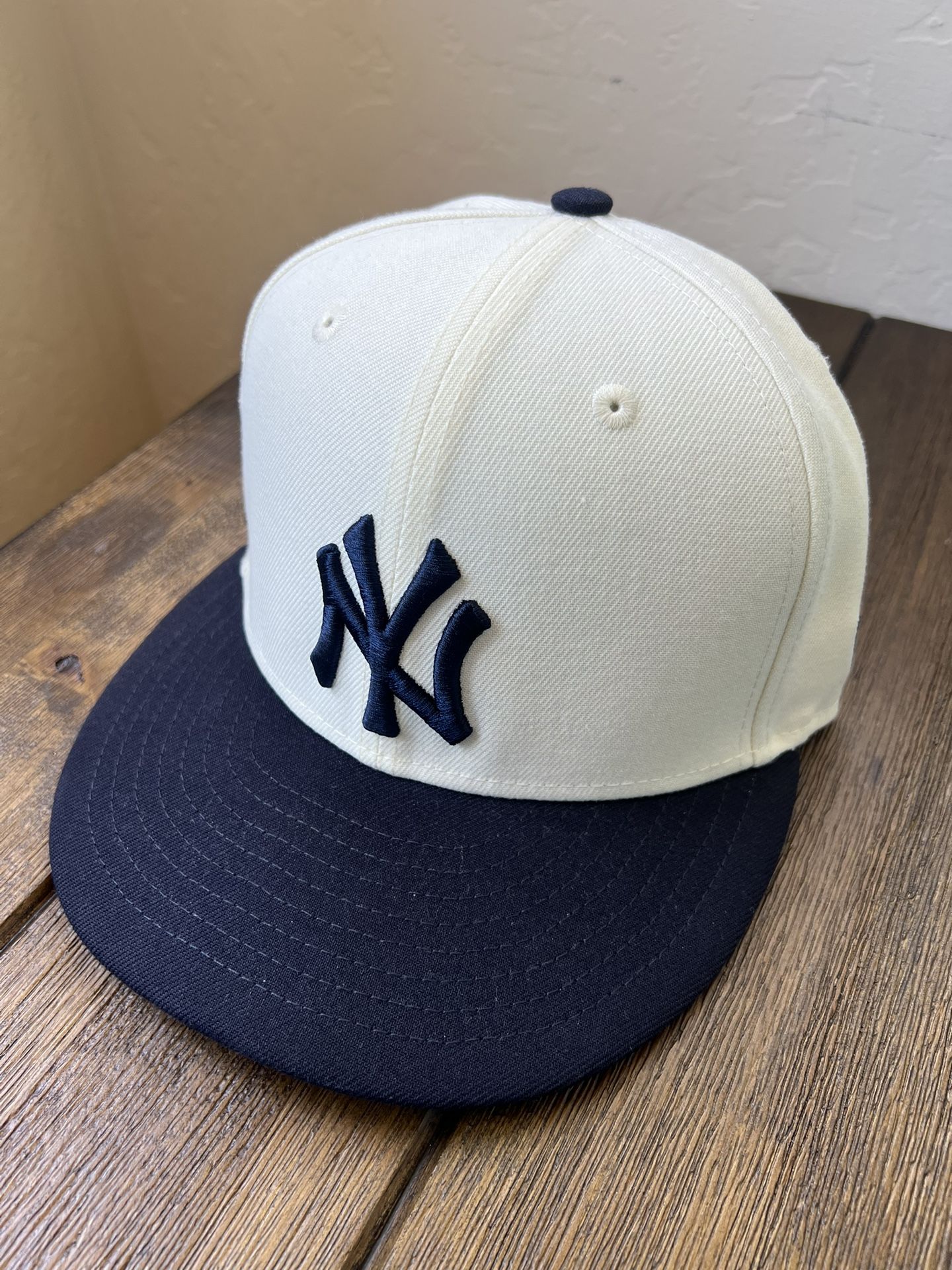 New York Yankees Fitted Hat 7 1/4 Grey Brim
