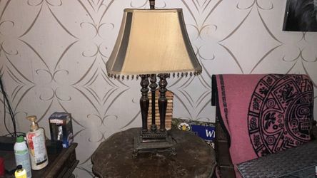 2 lamps