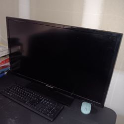 Small TV / Computer Screen great condition!!!!