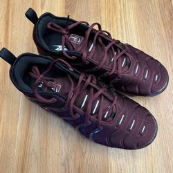 Nike Air VaporMax Plus Burgundy Team Red Men’s Size 10.5 Running Sneakers
