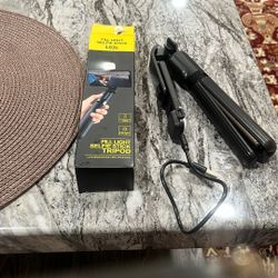 Fill. Light Selfie Stick 