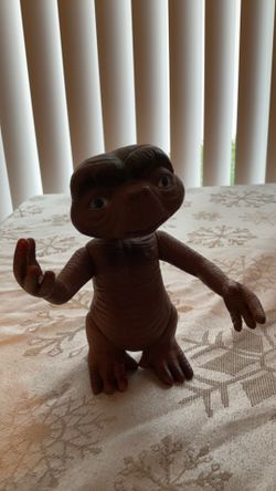 ET Plastic 6” toy