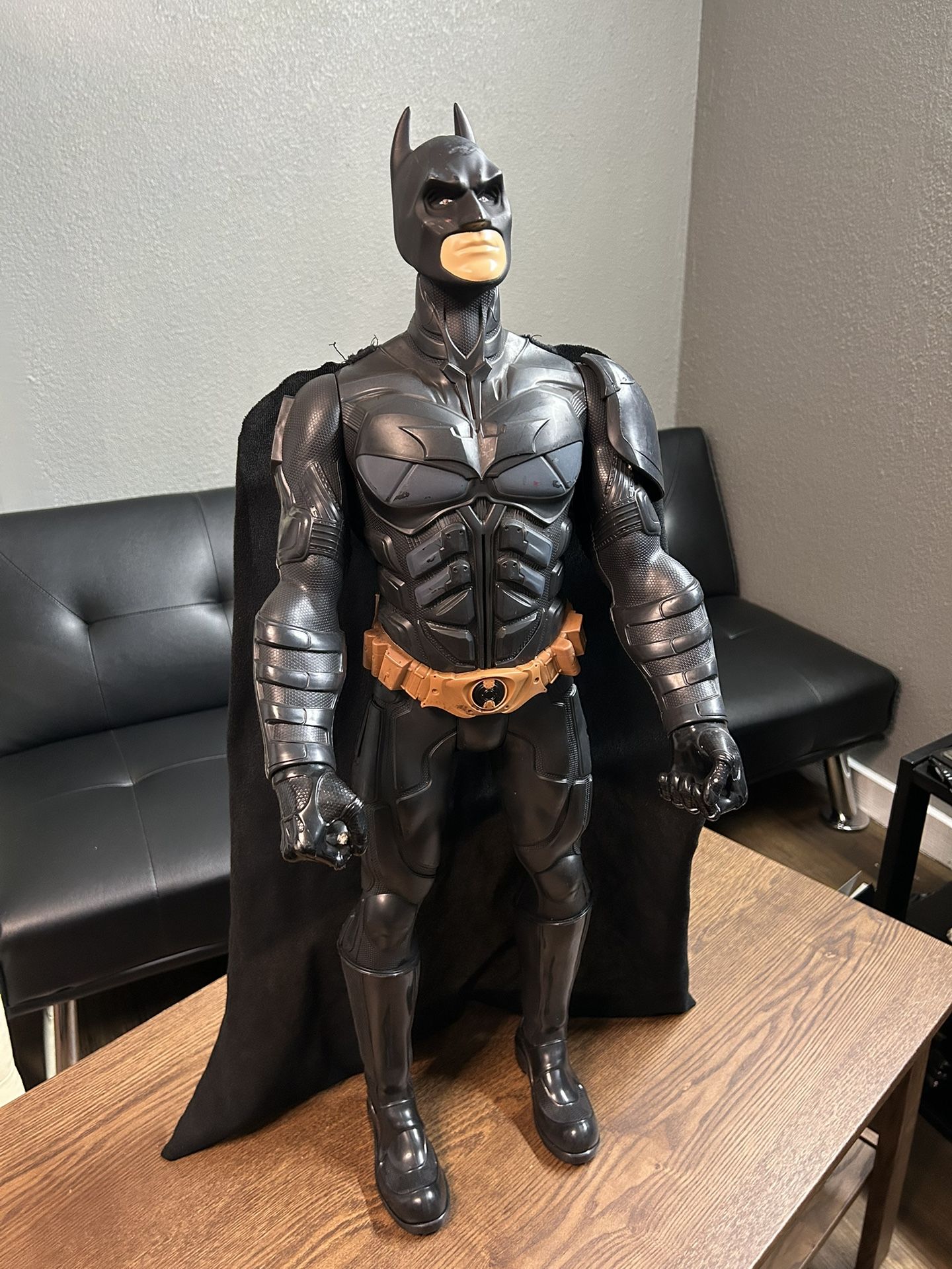 Batman Dark Night Rises 32 Inch