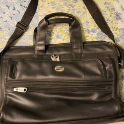 $15. American tourist shoulder Bag