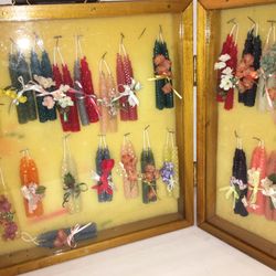 3-sided Handmade Wooden & Plastic Display With Handle