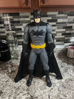 DC Univers 20” Batman Figure