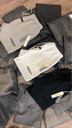 Essentials Shorts
