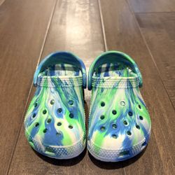 Toddler Crocs C7 