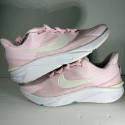 Nike Star Runner 5.5Y