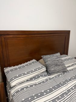 Headboard and 2 night stands