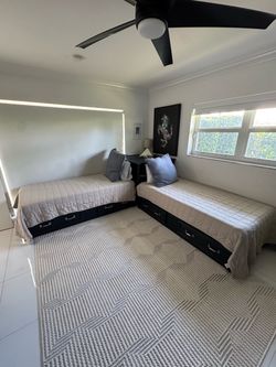 Pottery Barn Belden Twin bed set