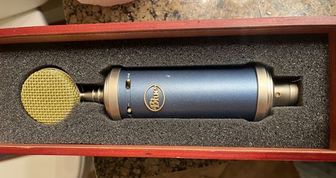 BLUE STUDIO MICROPHONE