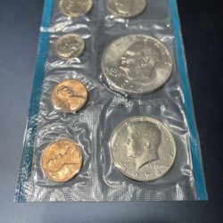1974 Uncirculated 6 Coins