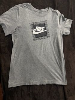 Nike Graphic T-Shirt Gray