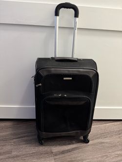 Samsonite Stack-It softside spinner suitcase