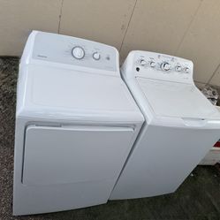 Washer And Dryer He Both Works Perfectly 