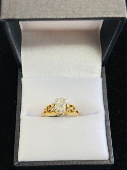 Real Diamond/gold ring
