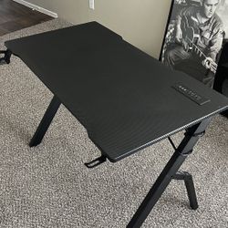 Carbon Fiber Computer Gaming Desk 