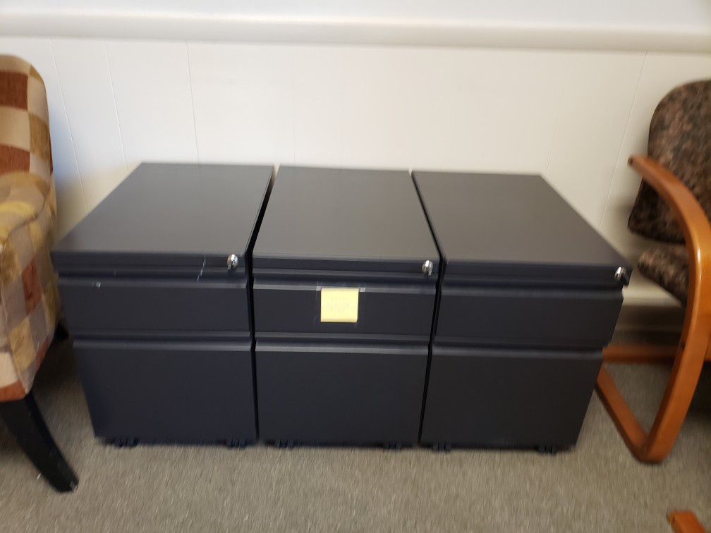 Black File Cabinets With Wheels And Locking Key