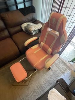 Cool Pink Gaming Chair