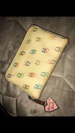 Dooney and bourke wallet