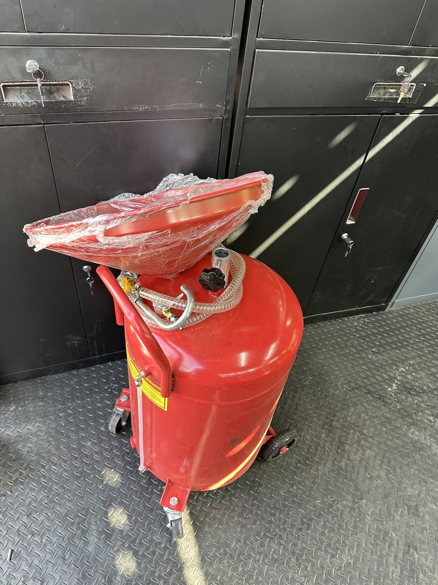 Oil Tank For Sale 80G With Wheels